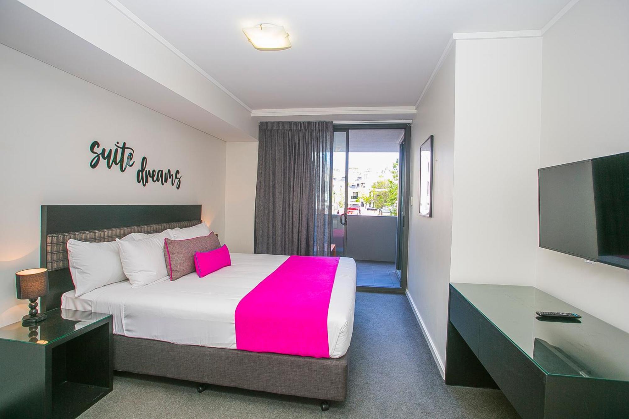 East Perth Suites Hotel ภายนอก รูปภาพ